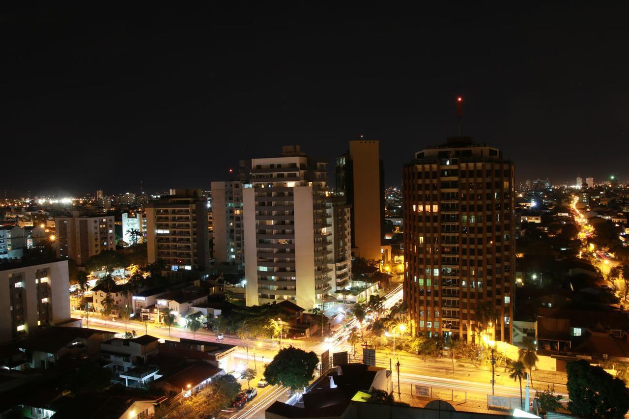 Urban Suites Apart Hotel Santa Cruz de La Sierra Exteriör bild